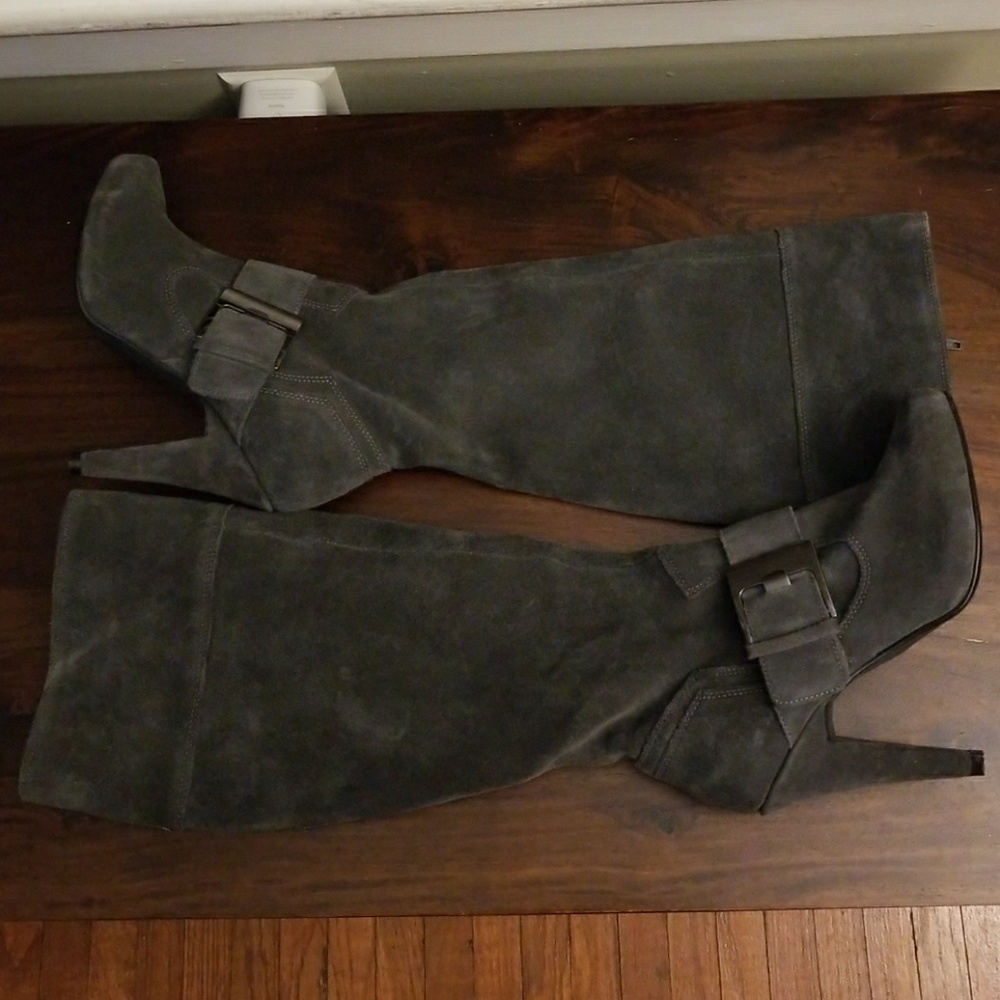 Steve Madden suede leather boots size 7 NWOT